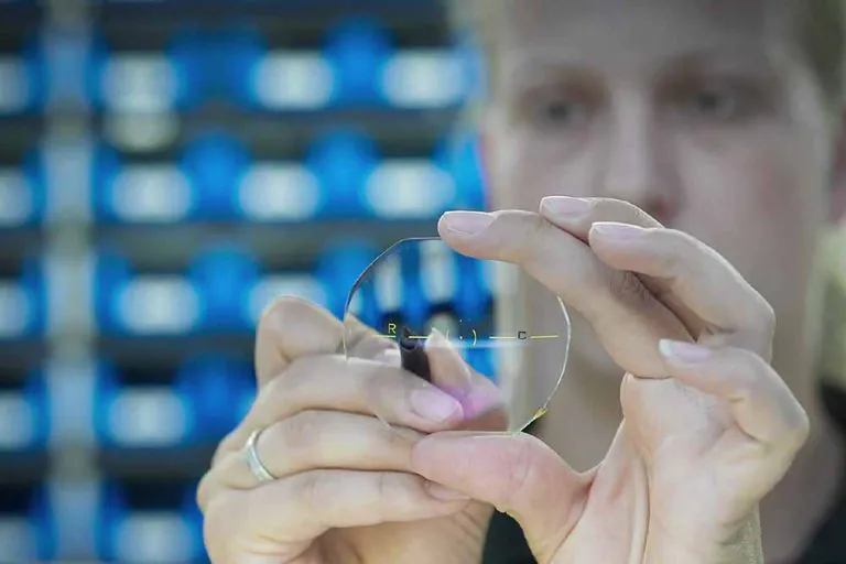 Bolaite Air Compressor Provides Compressed Air Solutions in Eyewear Production
